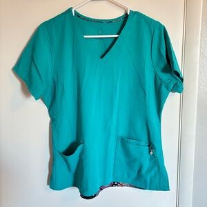 Vera Bradley Scrub Top